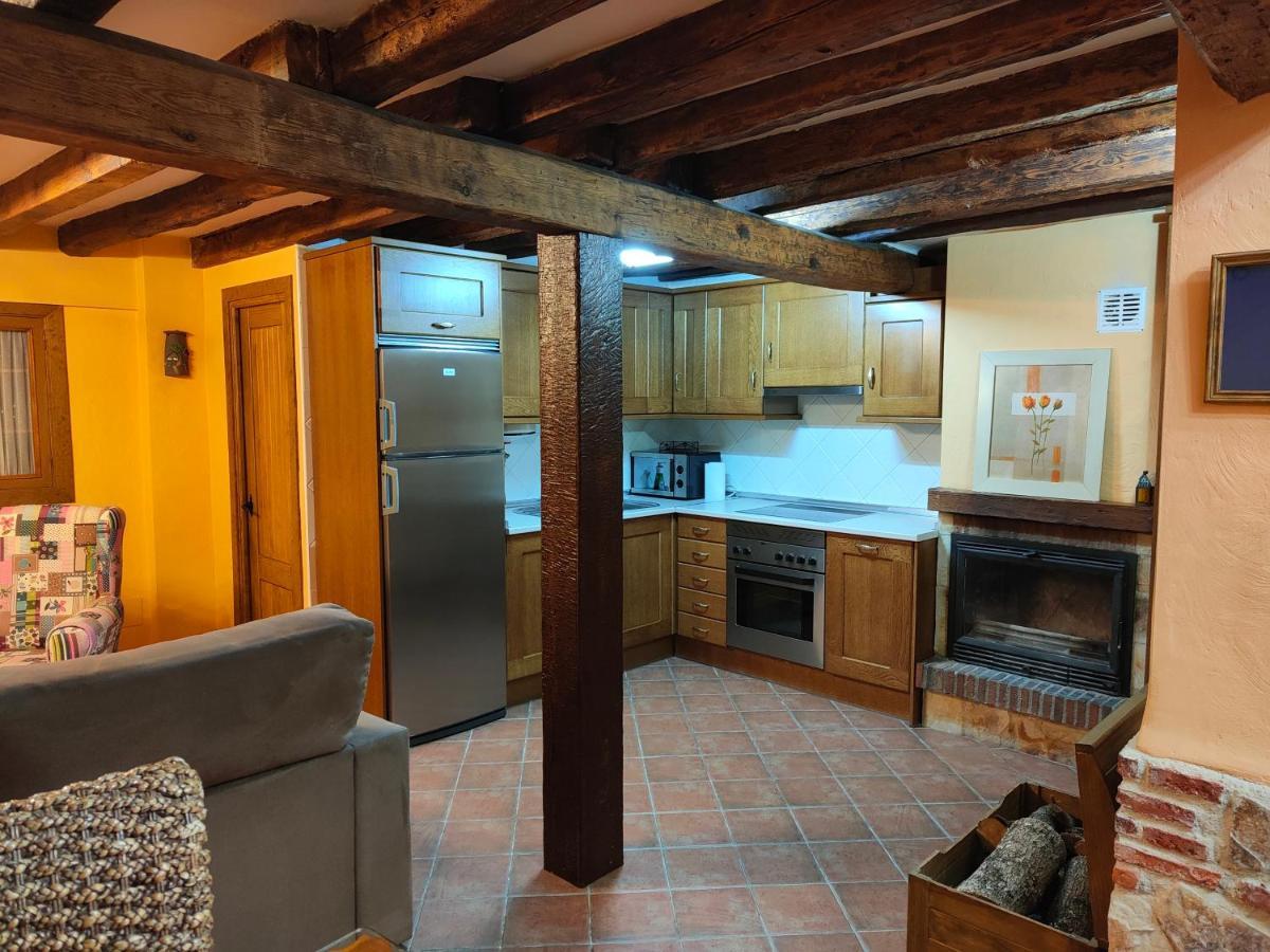 בית הארחה Tabanera del Monte 	Casa Vieja Tabanera A 8 Min De Segoia מראה חיצוני תמונה
