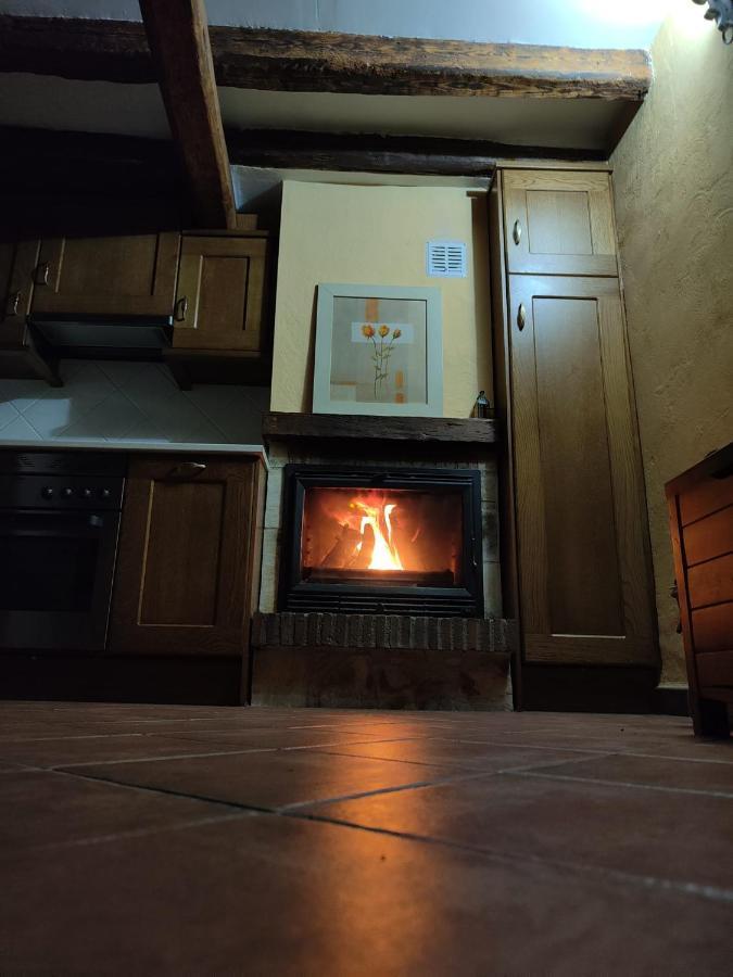 בית הארחה Tabanera del Monte 	Casa Vieja Tabanera A 8 Min De Segoia מראה חיצוני תמונה