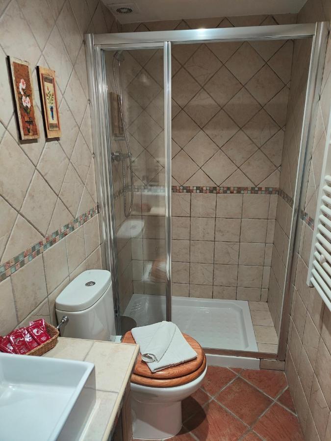 בית הארחה Tabanera del Monte 	Casa Vieja Tabanera A 8 Min De Segoia מראה חיצוני תמונה