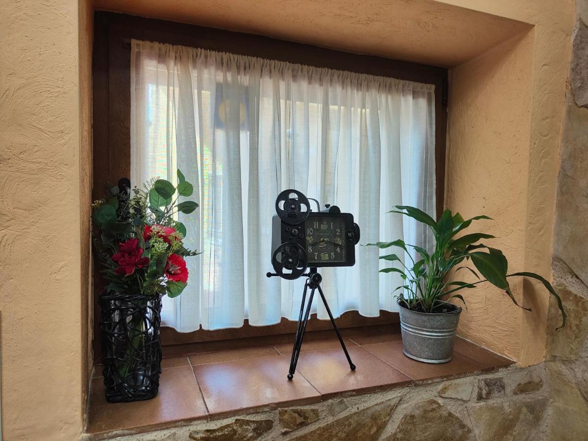 בית הארחה Tabanera del Monte 	Casa Vieja Tabanera A 8 Min De Segoia מראה חיצוני תמונה