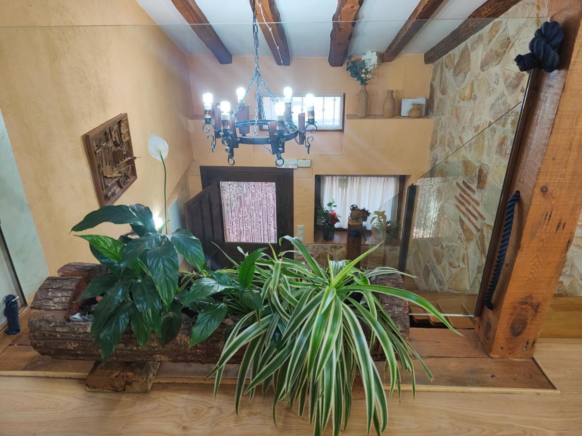 בית הארחה Tabanera del Monte 	Casa Vieja Tabanera A 8 Min De Segoia מראה חיצוני תמונה