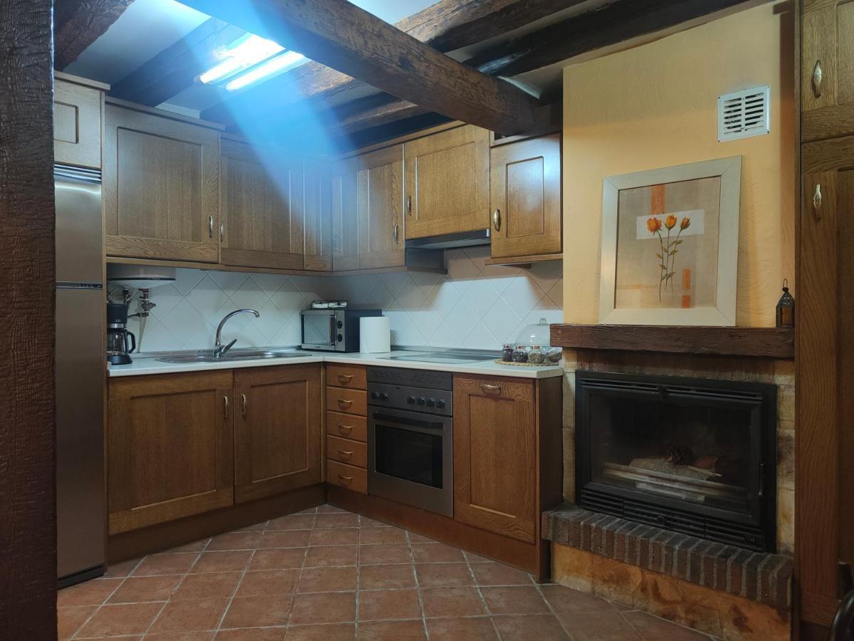 בית הארחה Tabanera del Monte 	Casa Vieja Tabanera A 8 Min De Segoia מראה חיצוני תמונה